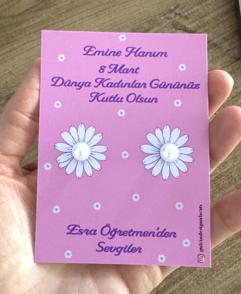 KARTLI İNCİ KÜPE